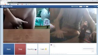 Россиянка развлекается в онлайн чате с незнакомцем мастурбацией