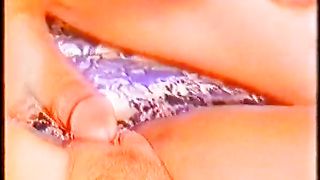 Дамочка трахает письку дилдо а после трахается с похотливым пасынком